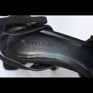Wild Diva Shoes - Wild Diva Lounge - Black Venus Heels Wild Diva Shoes - Wild Diva Lounge - Black Venus Heels